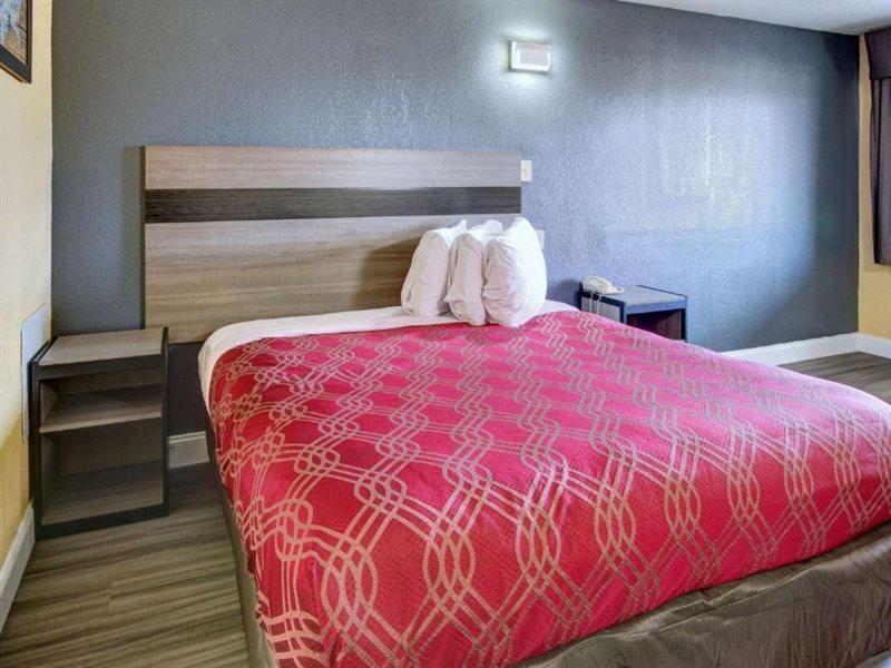 Econo Lodge At Military Circle Norfolk Dış mekan fotoğraf