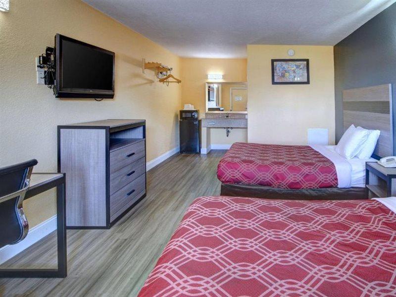 Econo Lodge At Military Circle Norfolk Dış mekan fotoğraf