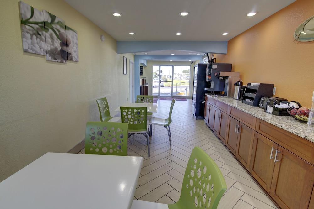Econo Lodge At Military Circle Norfolk Dış mekan fotoğraf