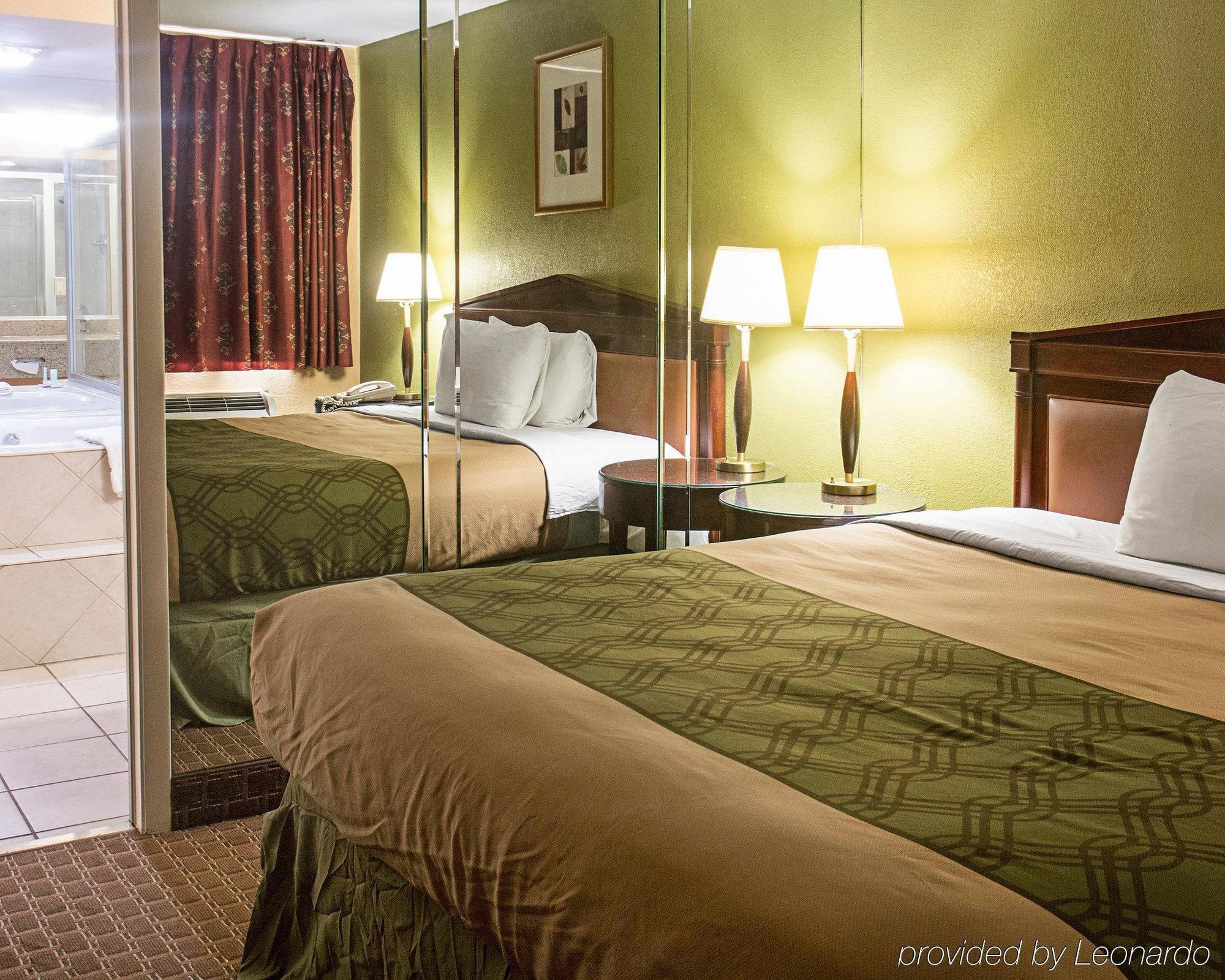 Econo Lodge At Military Circle Norfolk Dış mekan fotoğraf